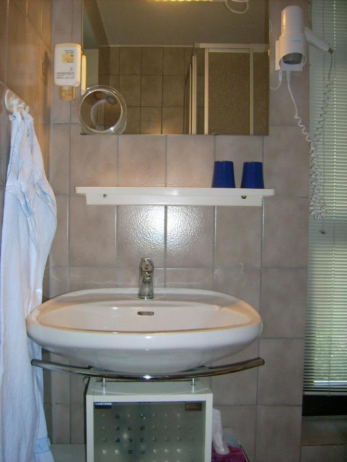Schönau an der Brend Gaestehaus Hochrhoenblick חדר תמונה